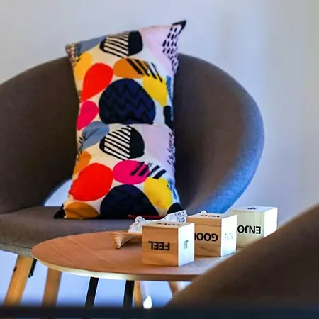 Joseph's Yard Apartman